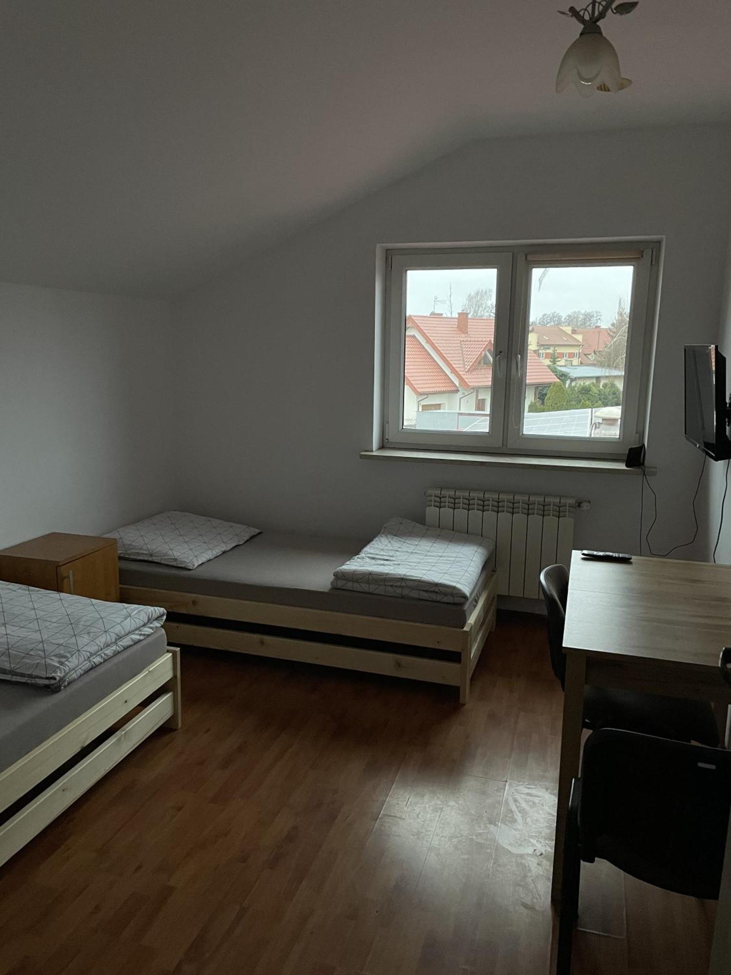Noclegi Pracownicze Lazur Ciechanow Bagian luar foto