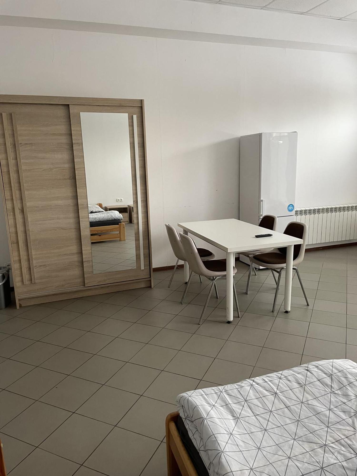Noclegi Pracownicze Lazur Ciechanow Bagian luar foto